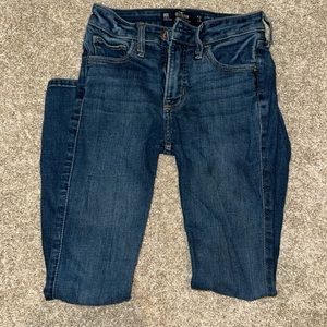 Hollister Mid Rise Super Skinny Jean